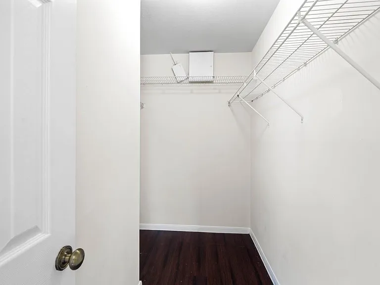 6631 Portlick Dr — Photo 14