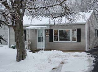 1123 E Taylor St, Dekalb, IL 60115