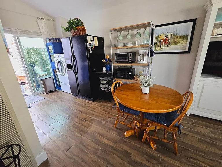 33901 Copper Lantern St #B — Photo 5
