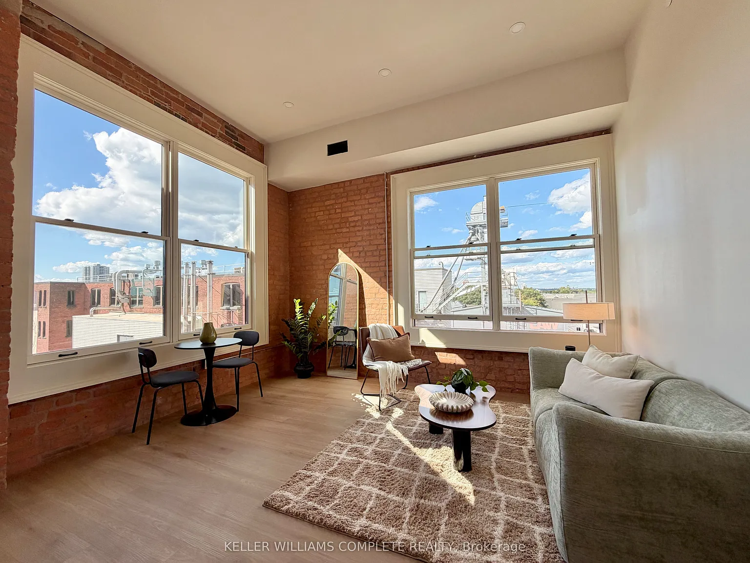 1 bed, $1,899 — Photo 4