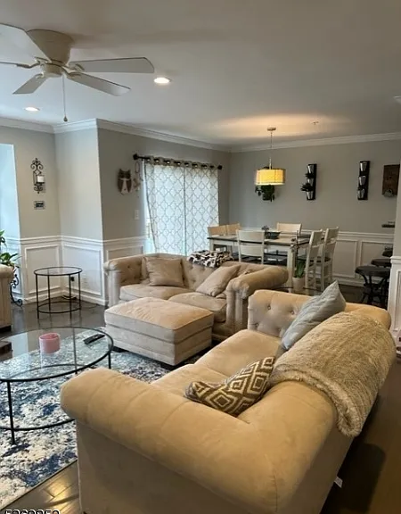 93 Lakeview Ct — Photo 11