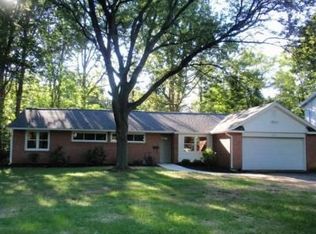 2966 Vincent Rd, Stow, OH 44224
