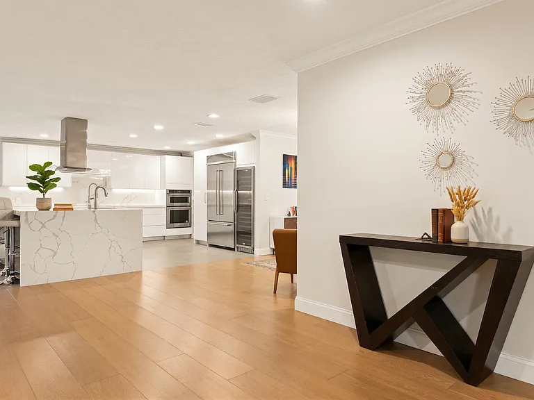 5841 Bayview Dr — Photo 13
