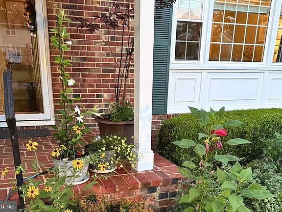 5th image of 6003 Sherborn Ln