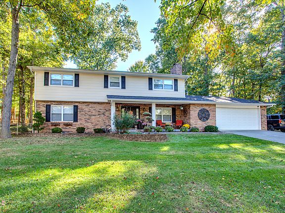 2nd image of 1926 Stonebrook Dr