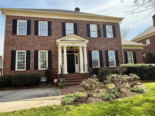 1125 S Kings Dr, Charlotte, NC 28207