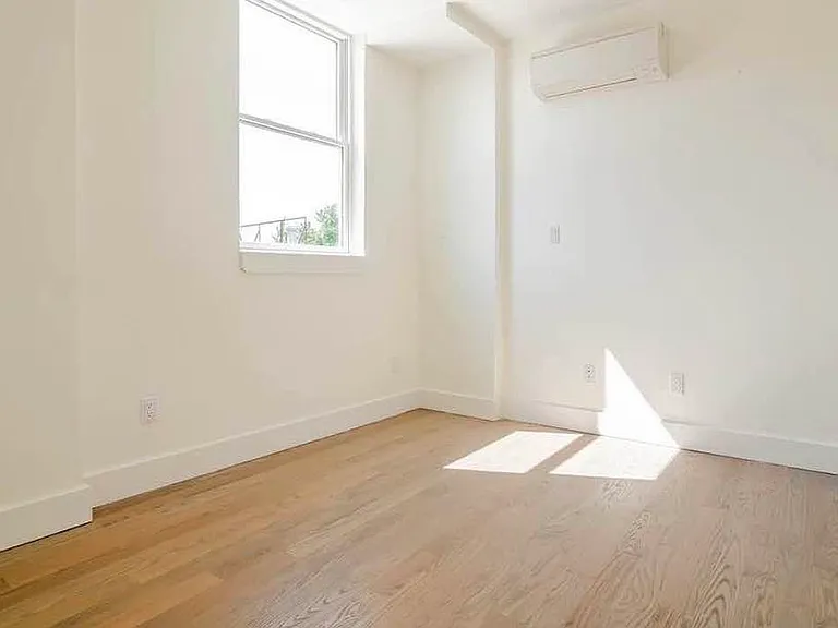2909 Albemarle Rd #4R — Photo 7