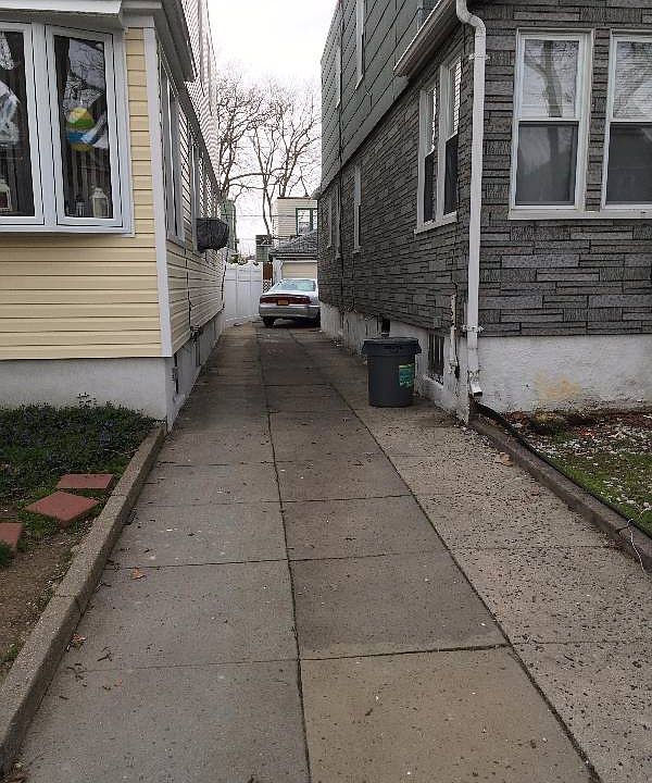 2nd image of 6924 67th St
