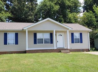 3431 Sandpiper Dr, Clarksville, TN 37042