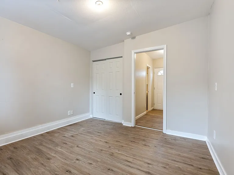 Ainsworth St - Rooms for Rent — Photo 32