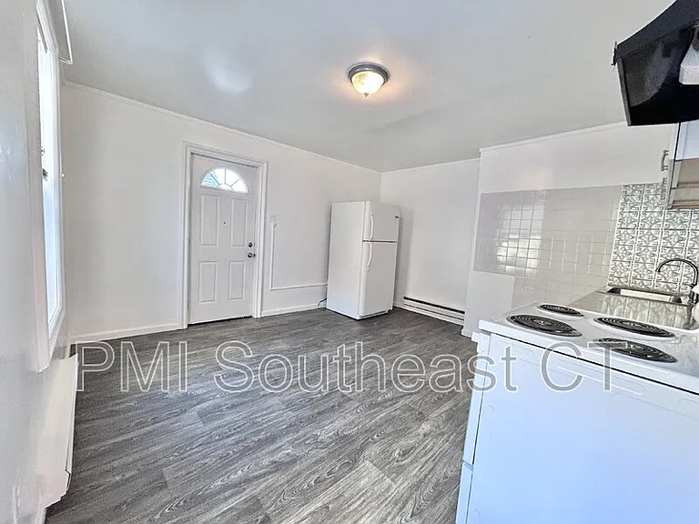 187 Laurel Hill Ave #3 — Photo 9