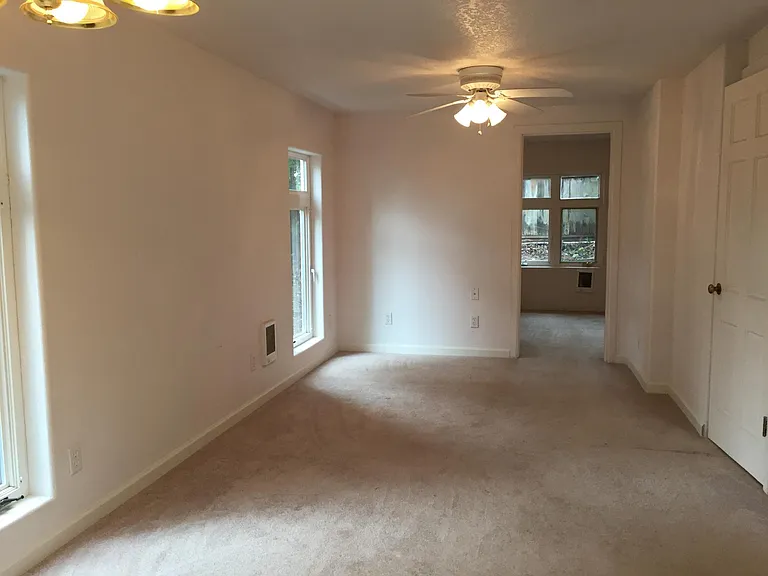 NW Thompson Rd — Photo 9