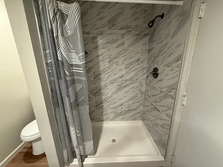 3701 Colonial Dr #201 — Photo 28