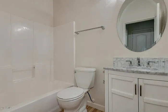 8940 W Olive Ave — Photo 7