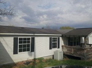 363 Red Oak Ridge Rd, Castlewood, VA 24224