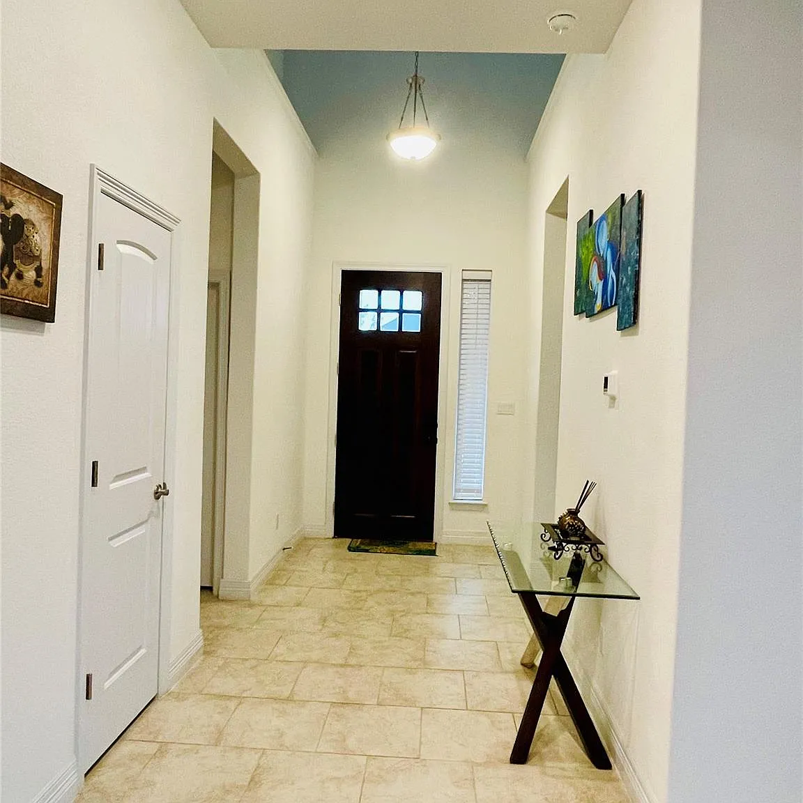 5 bed, 4.5 bath, 3075 sqft, $3,800 — Photo 3