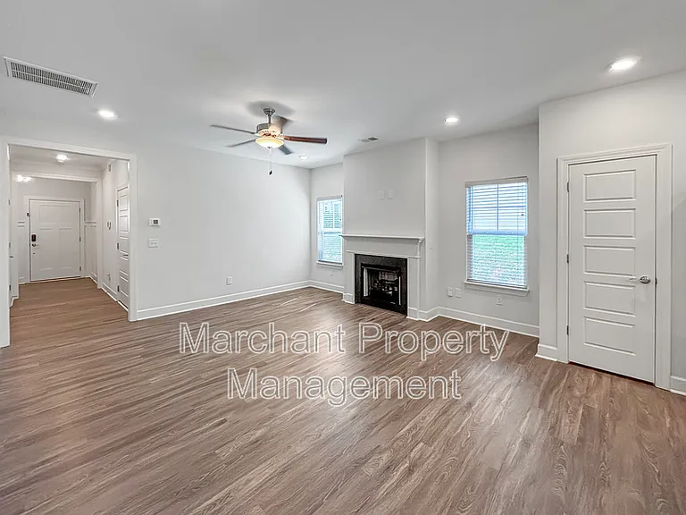 21 Jaycee Ct — Photo 4