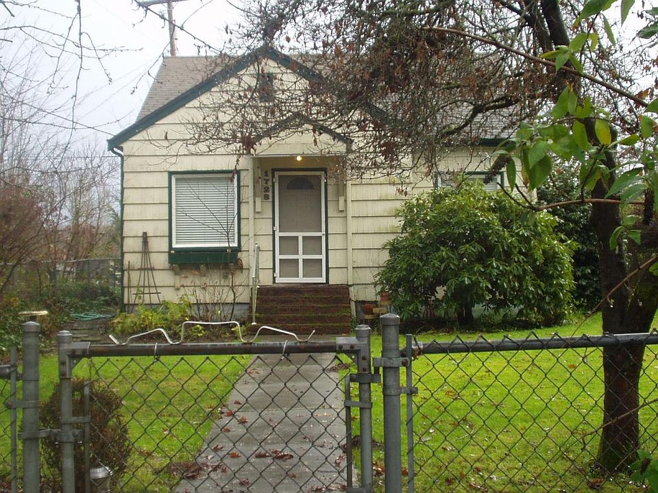 1st image of 1728 Puget St NE