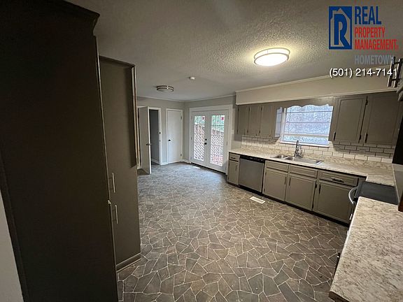 5th image of 6901 Archwood Dr