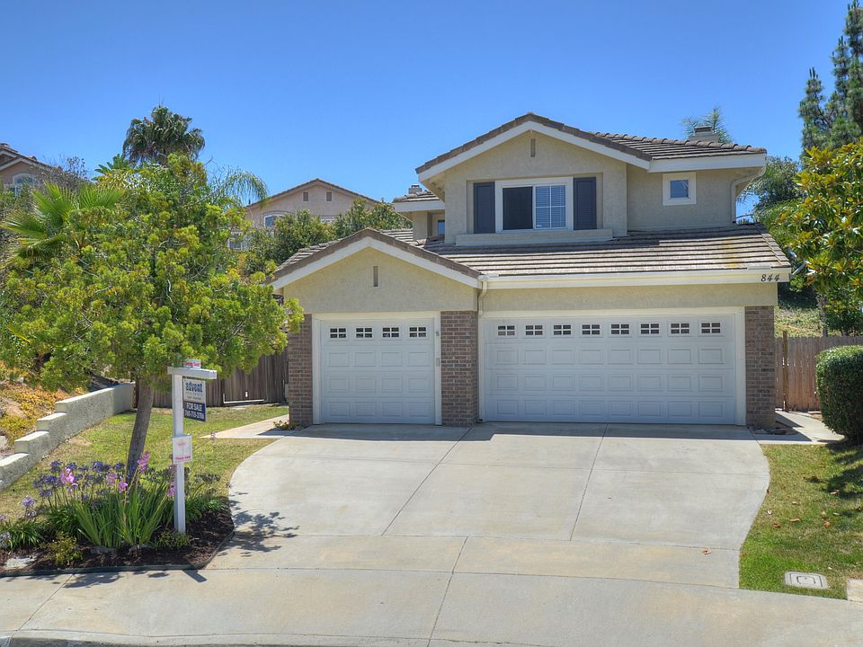 1st image of 844 Smoketree Ct