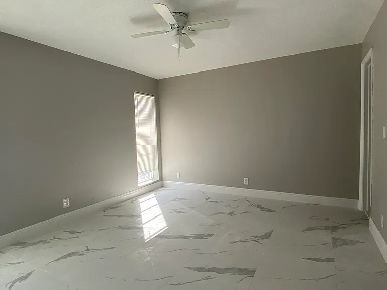175 SE 27th Pl — Photo 7