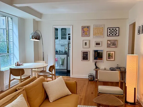 340 W 57th St APT 2F, New York, NY 10019