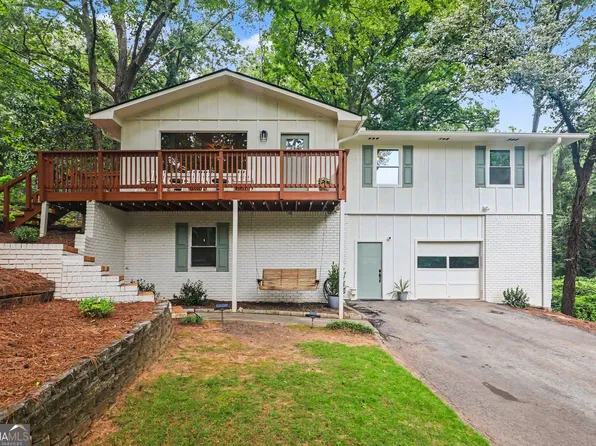 55 Dixon St, Newnan, GA 30263