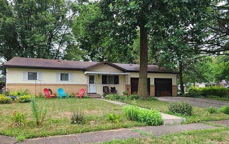 1st image of 429 Tulip Ct