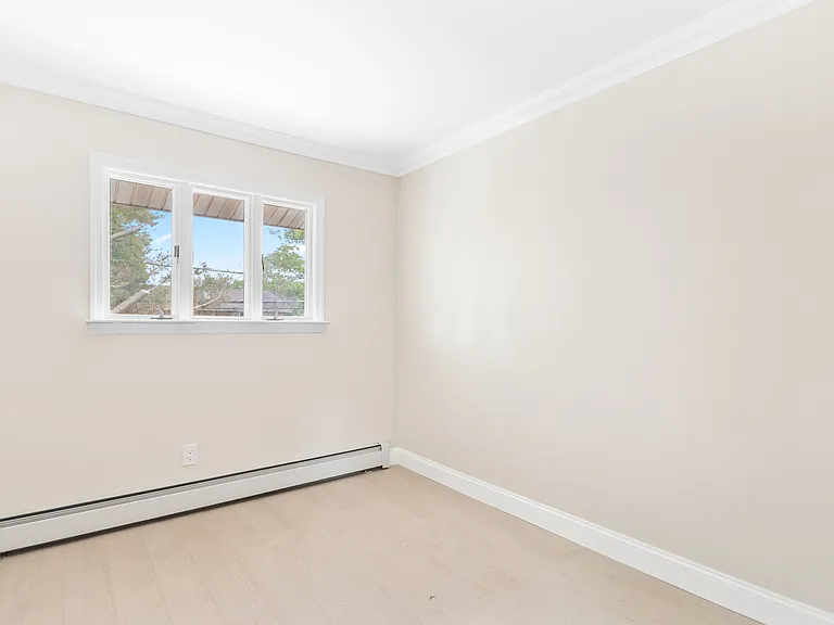 25 Adrienne Ln — Photo 15