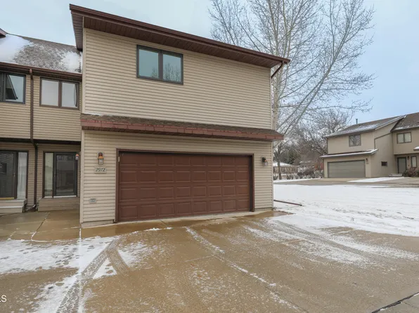 2972 Ontario Ln, Bismarck, ND 58503