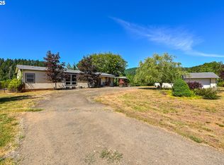 982 Reston Rd, Roseburg, OR 97471
