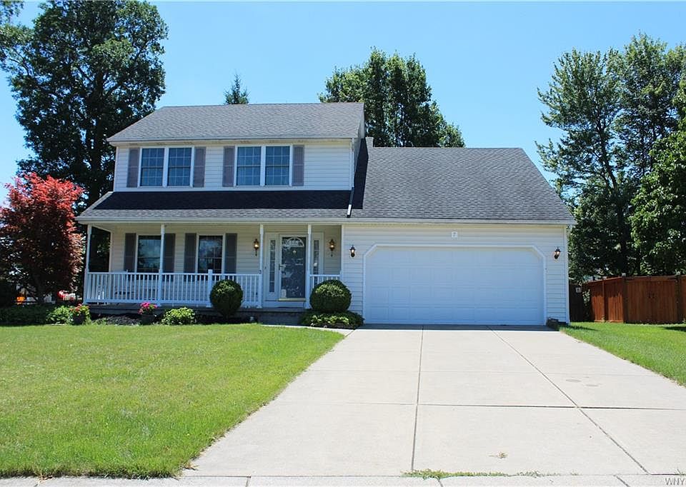 1st image of 7 Broadmoor Ct
