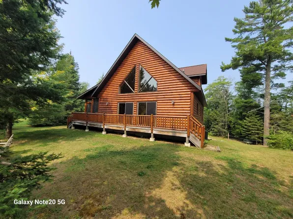 6600 Knuth Ln, Land O Lakes, WI 54540