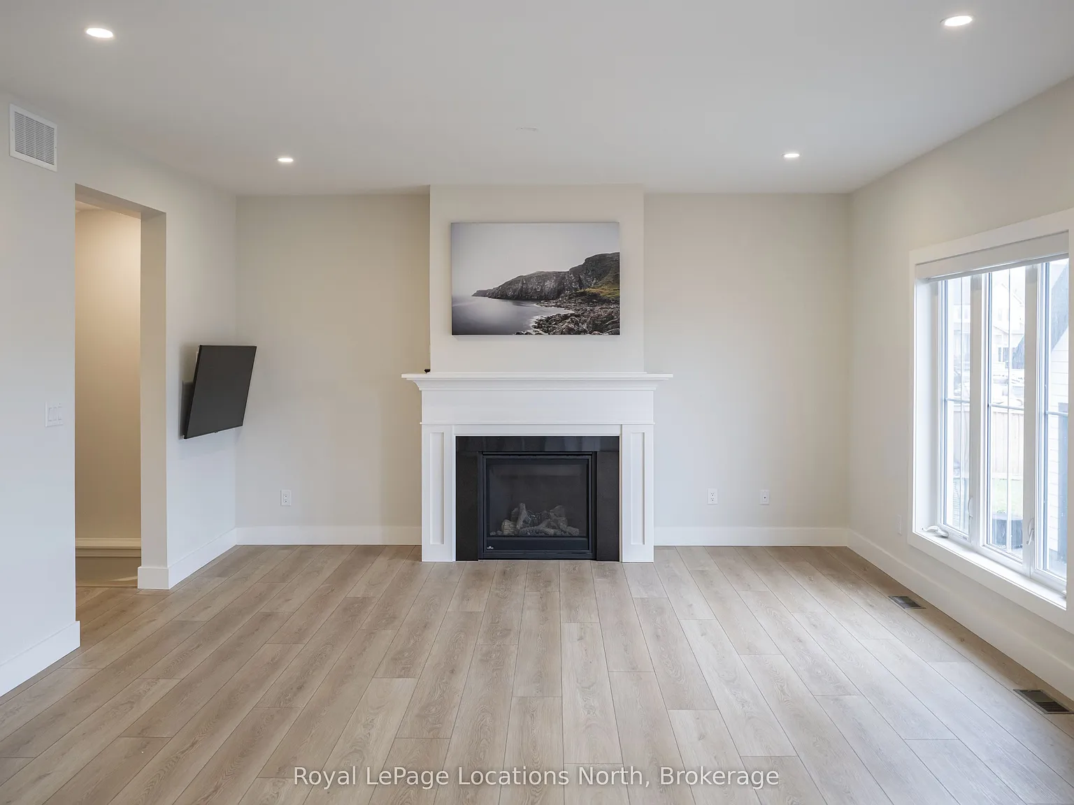 4 bed, $4,200 — Photo 4