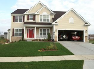 810 Meadowview Ln, Johnson Creek, WI 53038