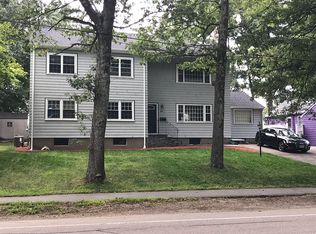 867 Greendale Ave, Needham, MA 02492
