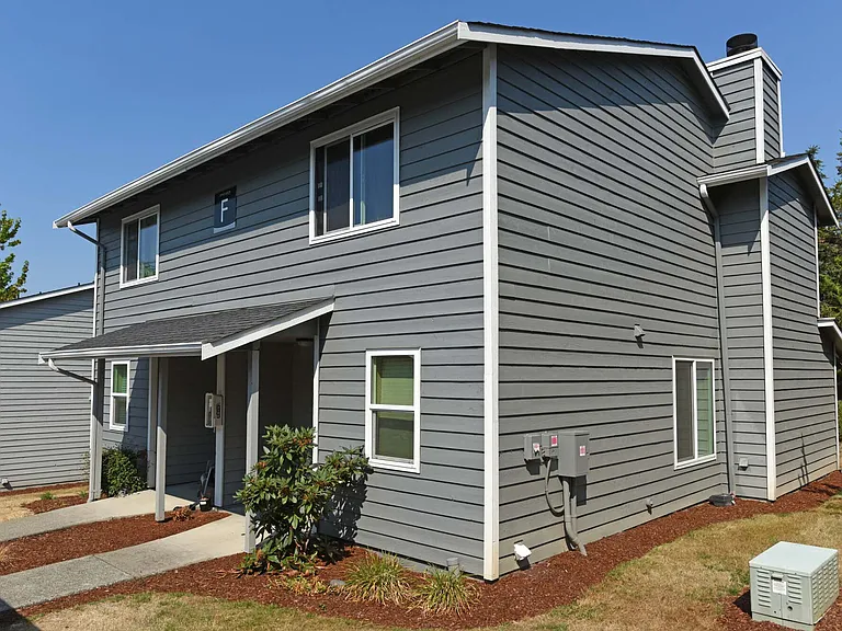 Spinnaker Apartments — Photo 35