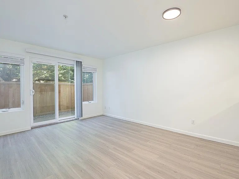 Northlink Apartments — Photo 98
