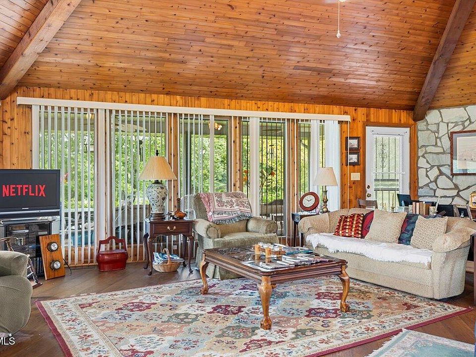 49th image of 628 Christian Bend Rd