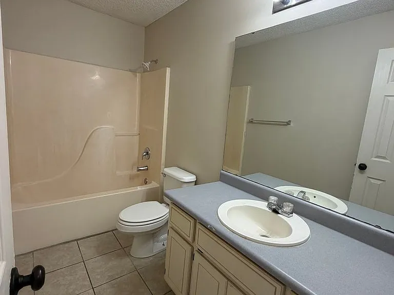 23 Talbot Ct — Photo 5