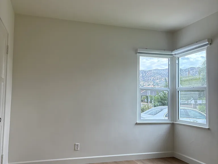 2037 N Brighton St — Photo 13