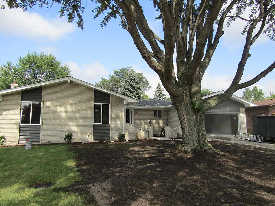 1st image of 37601 Pocahontas Dr
