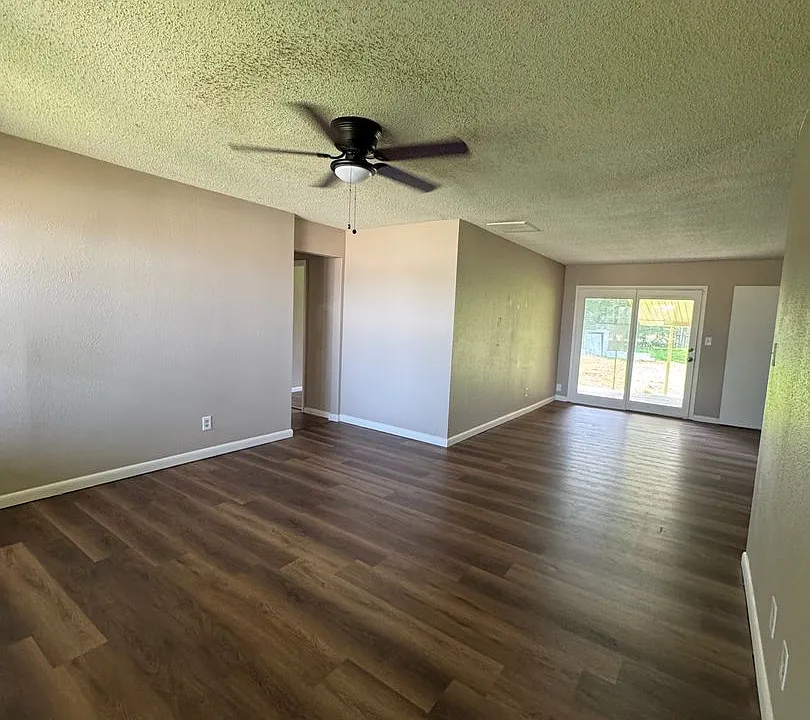 7308 Jenny Lind Rd