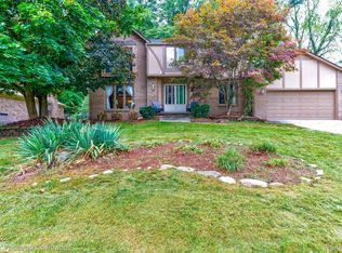 29215 Shenandoah Dr, Farmington Hills, MI 48331