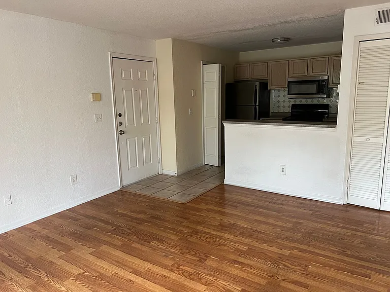 8939 Latrec Ave #1 — Photo 15