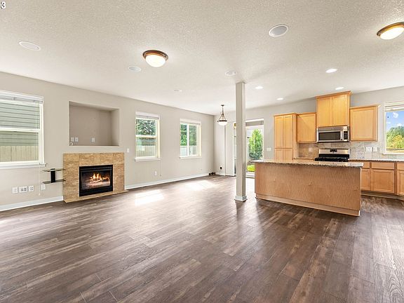 5th image of 10206 NE 142nd Ave