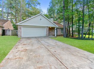 42 Sandpebble Dr, Spring, TX 77381