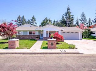 1202 Crescent Dr SW, Albany, OR 97321