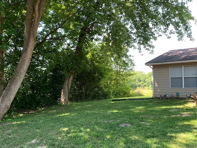 4621 - 4623 W Bainbridge Dr — Photo 4