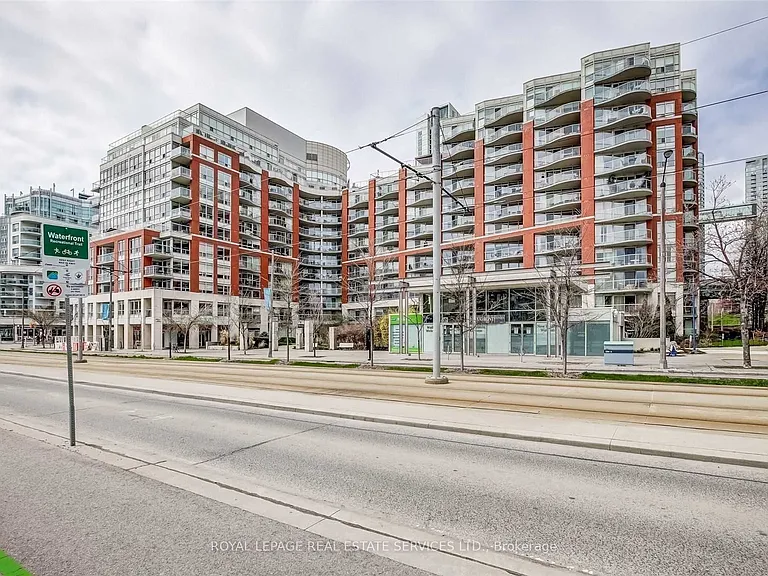 550 Queens Quay W #709 — Photo 1
